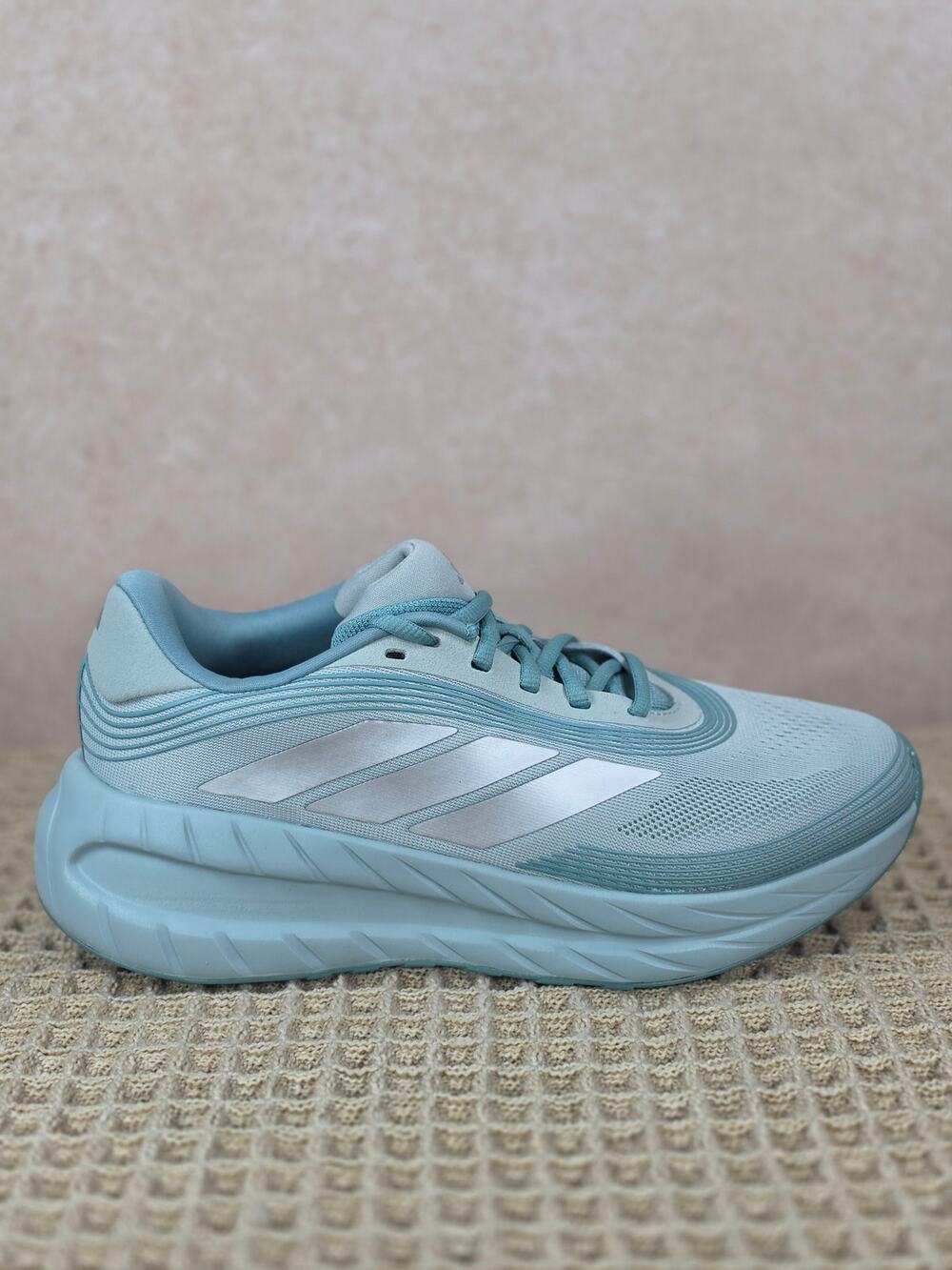 Adidas Adipure Shift W KJ9395 Women’s 8.5 Blue Grey Silver – Brand New